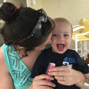 Meet your Posher, Courtney